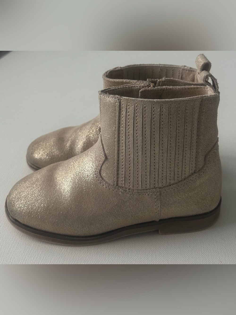 Zara girl’s metallic gold boots a subtle shimmer finish.  Size 10.5 or 11 -28 EU